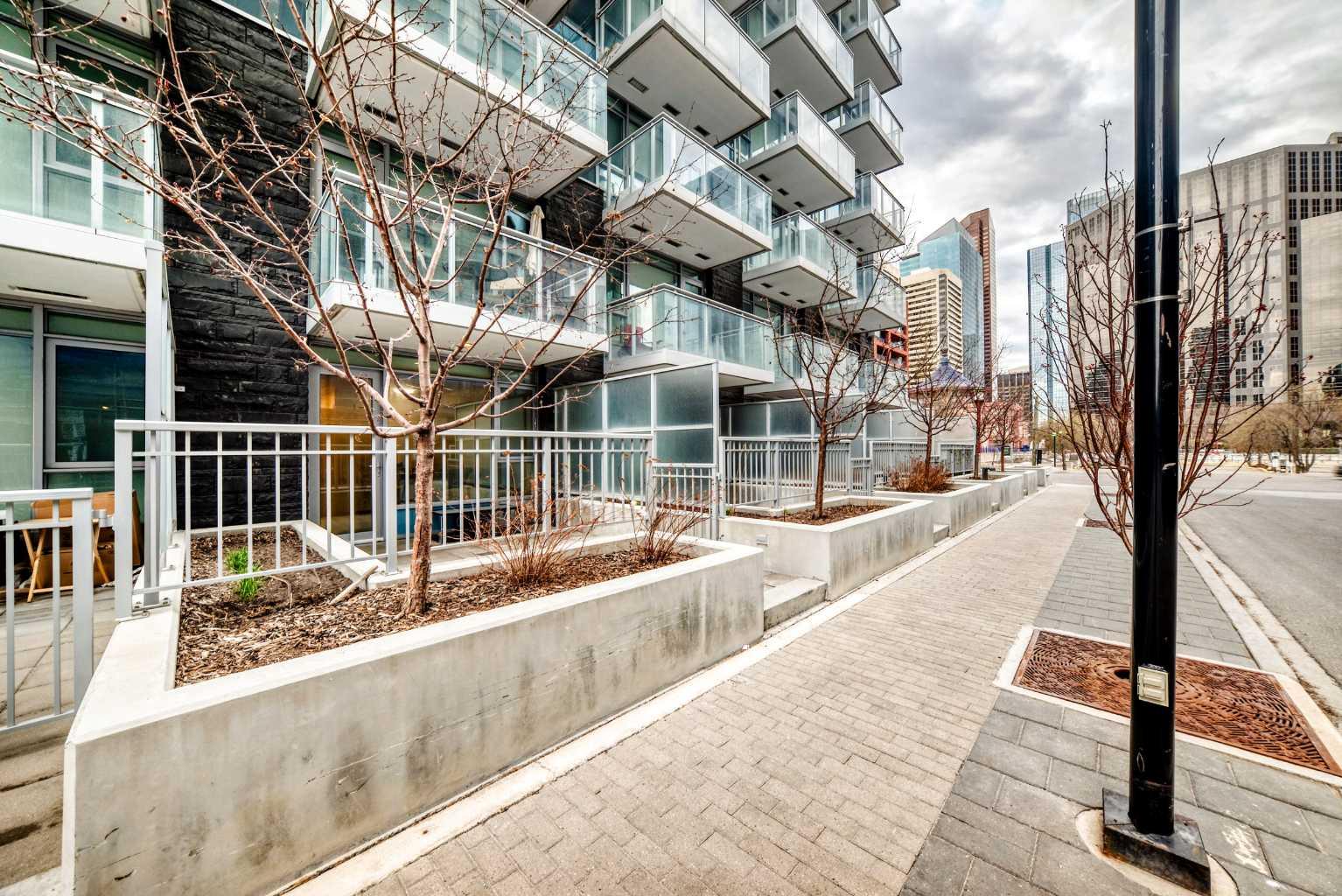 104, 108 Waterfront Court SW