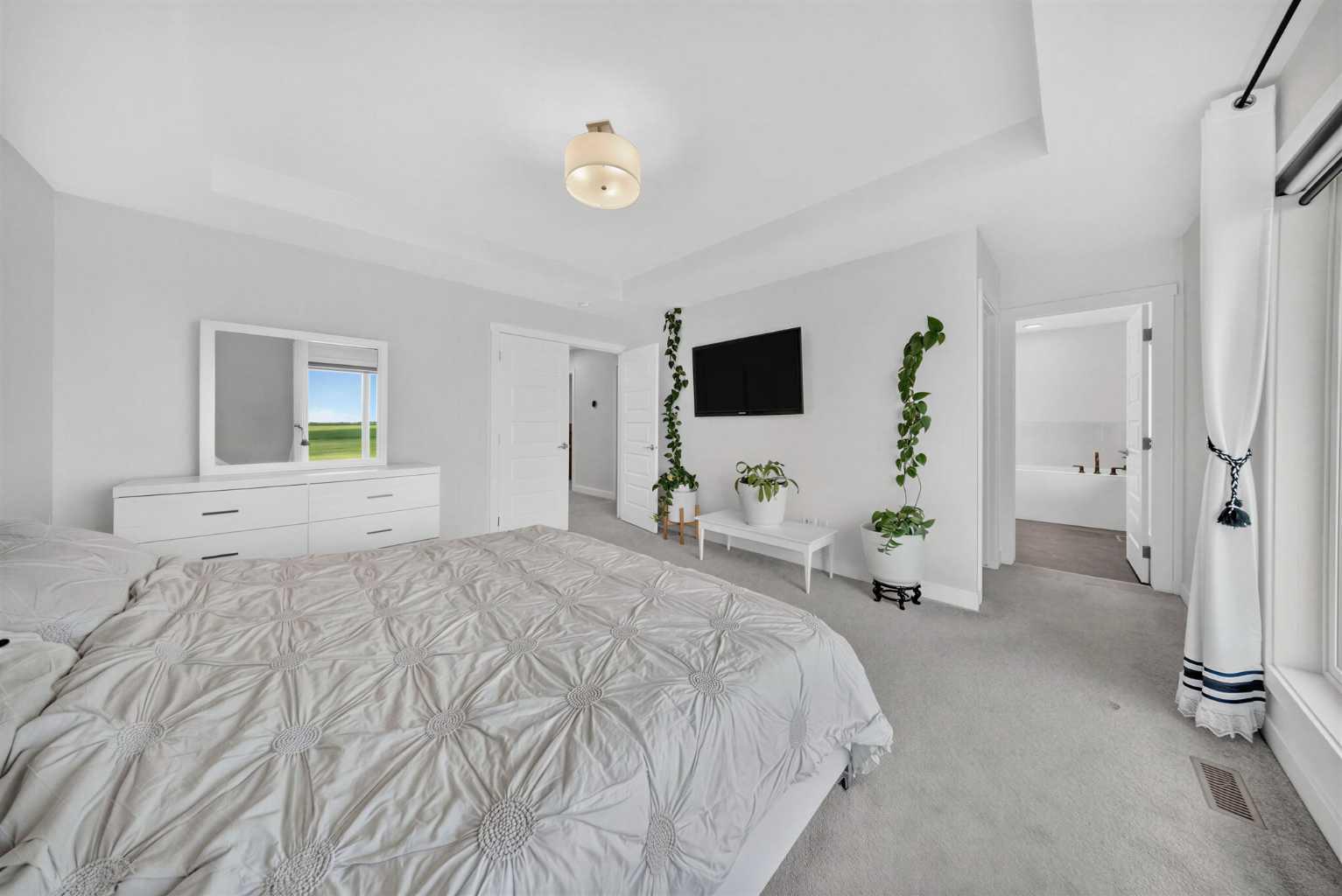 105 Homestead Crescent NE