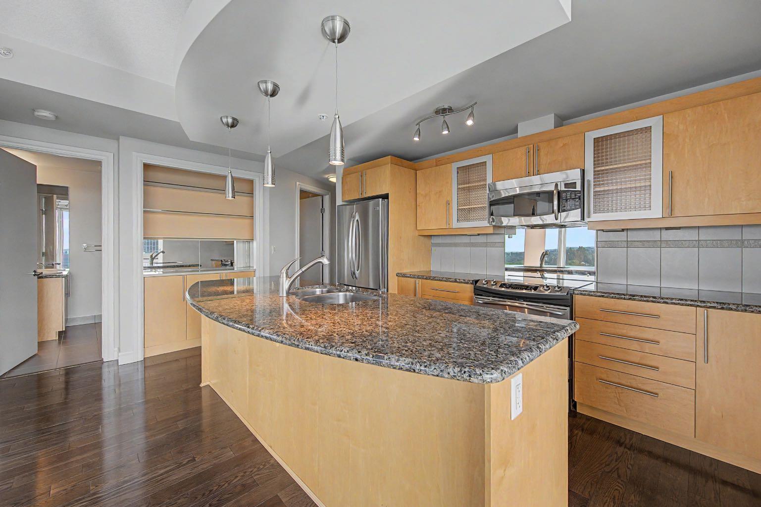 2101, 817 15 Avenue SW
