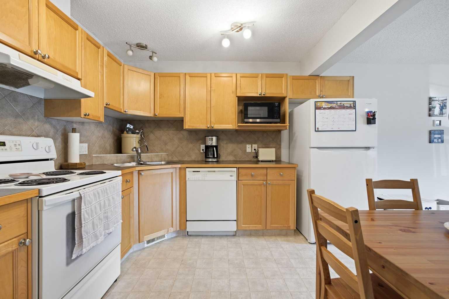 708, 140 sagewood Boulevard 