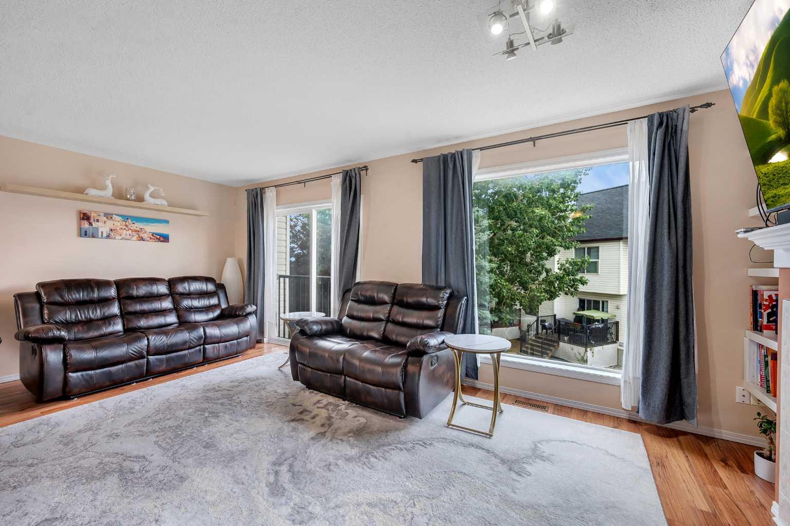 13, 200 Hidden Hills Terrace NW