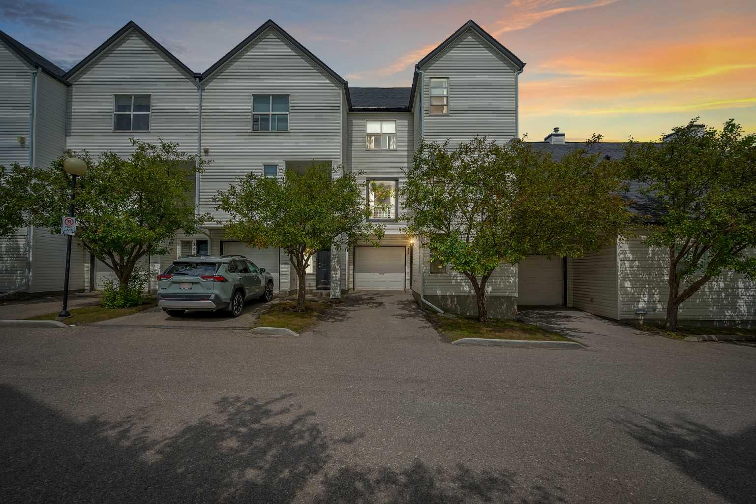 13, 200 Hidden Hills Terrace NW