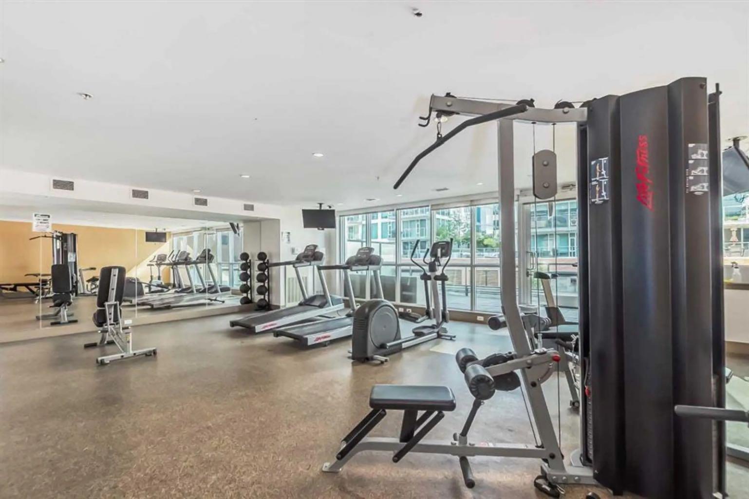 1605, 550 Riverfront Avenue SE