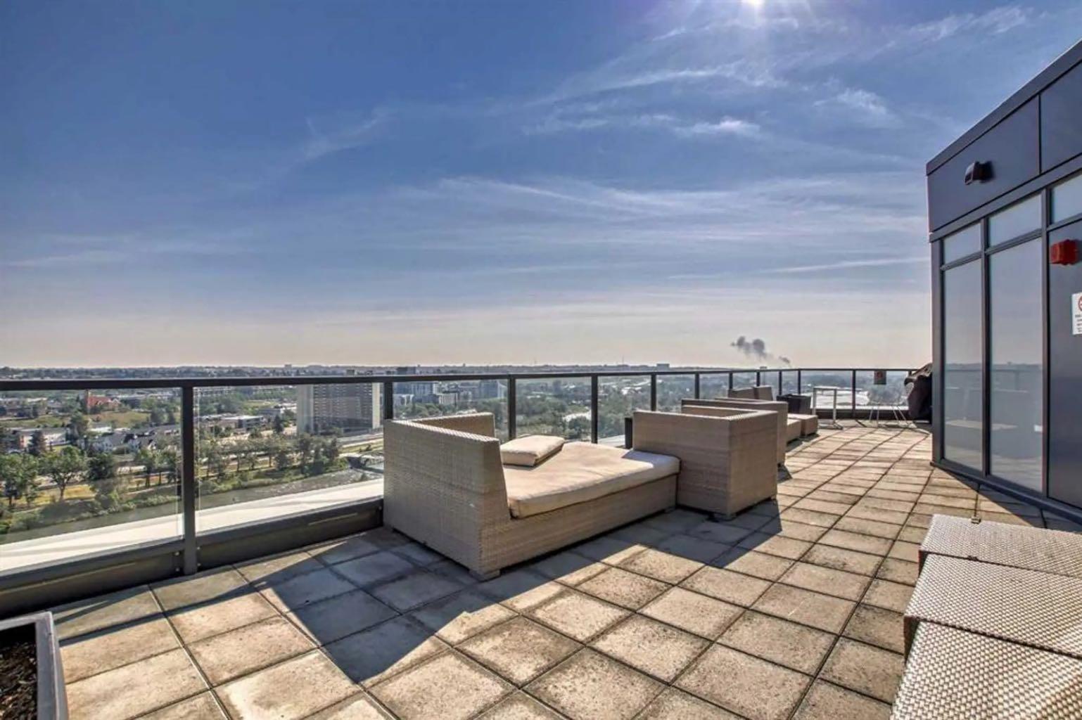 1605, 550 Riverfront Avenue SE