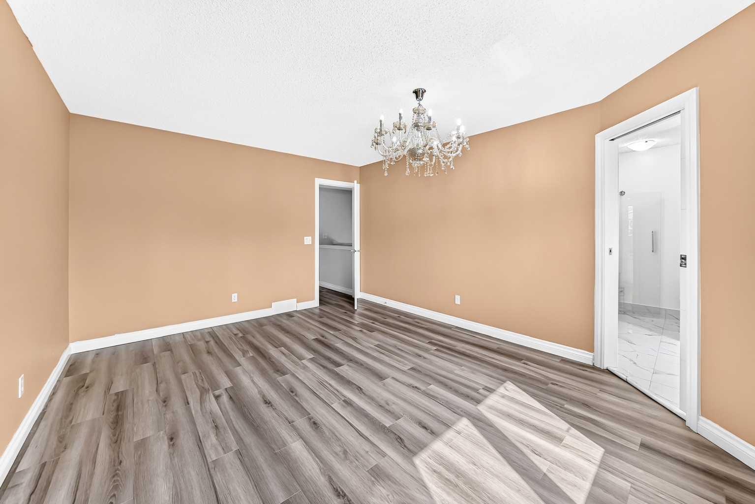 147 Macewan Drive NW