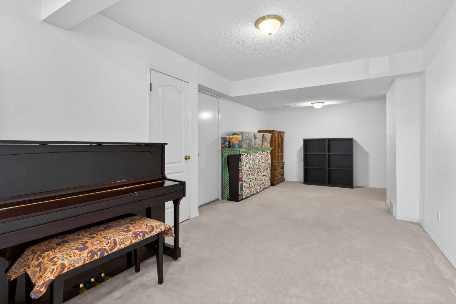 320 Sierra Morena Green SW