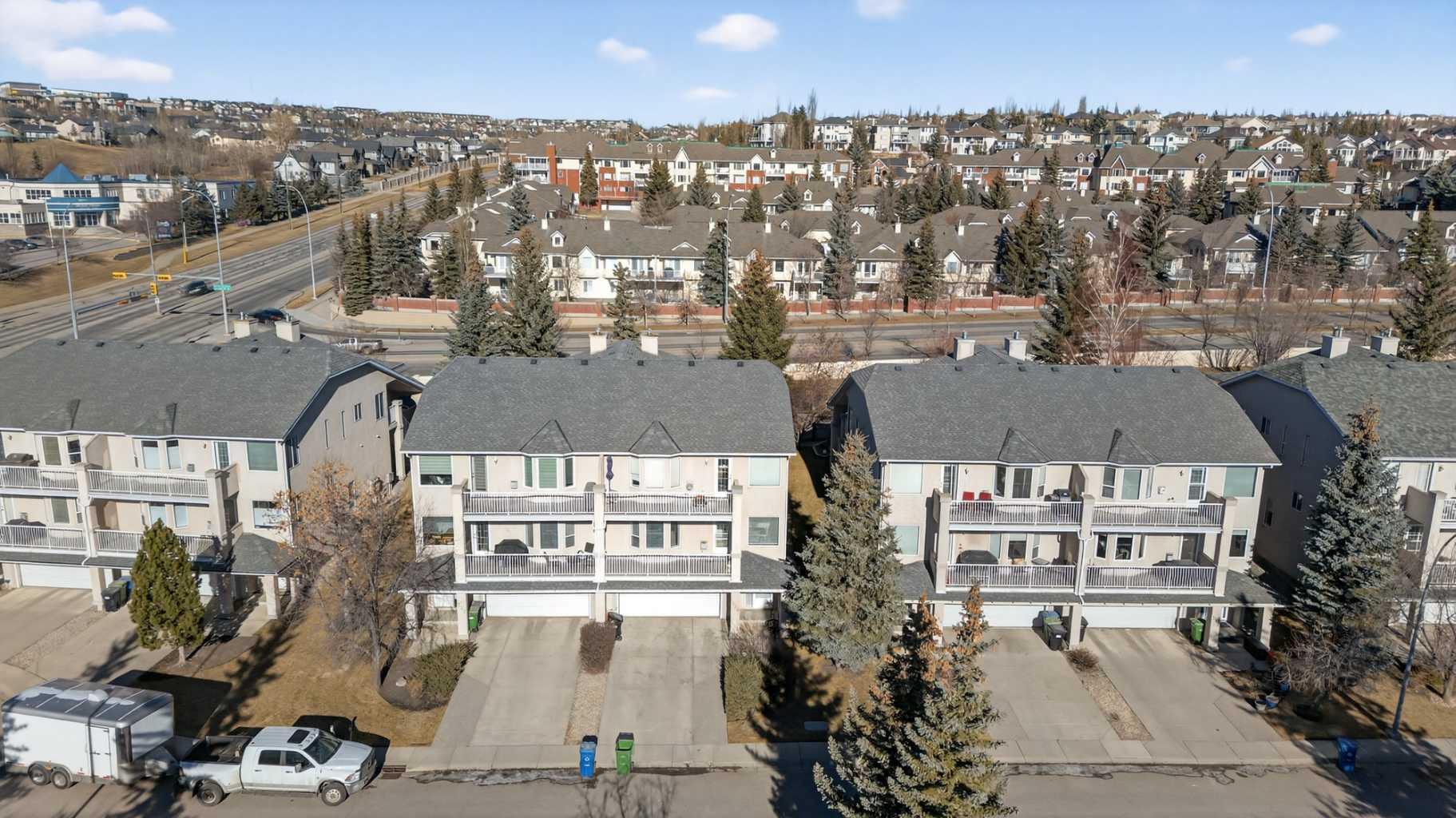 320 Sierra Morena Green SW