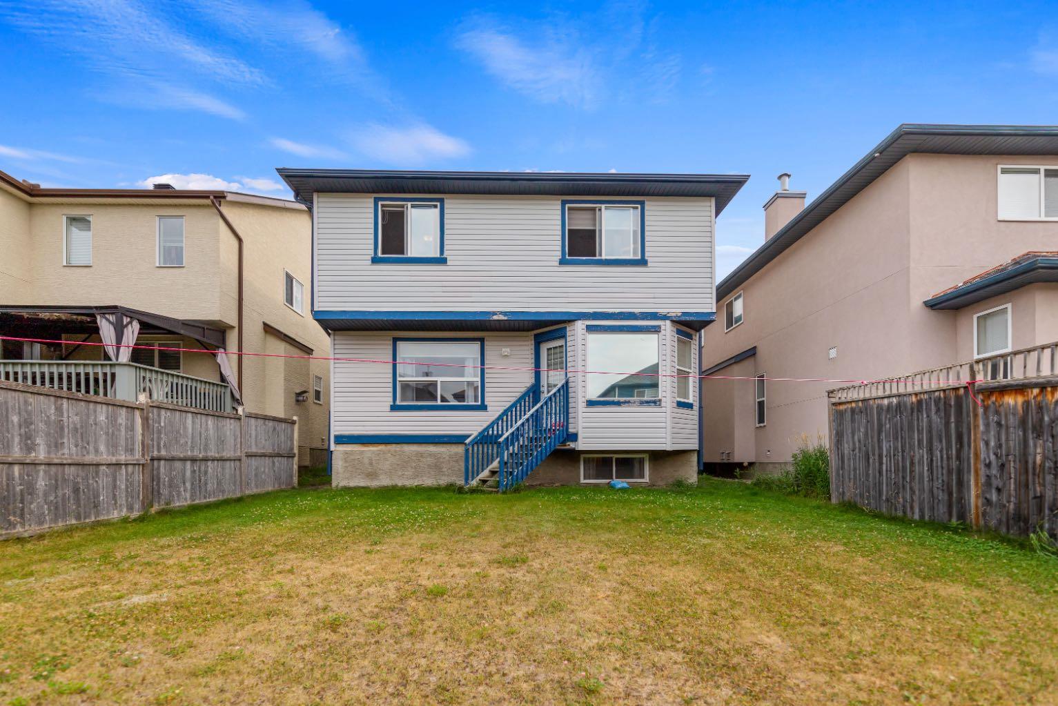 20 Saddlecrest Terrace NE
