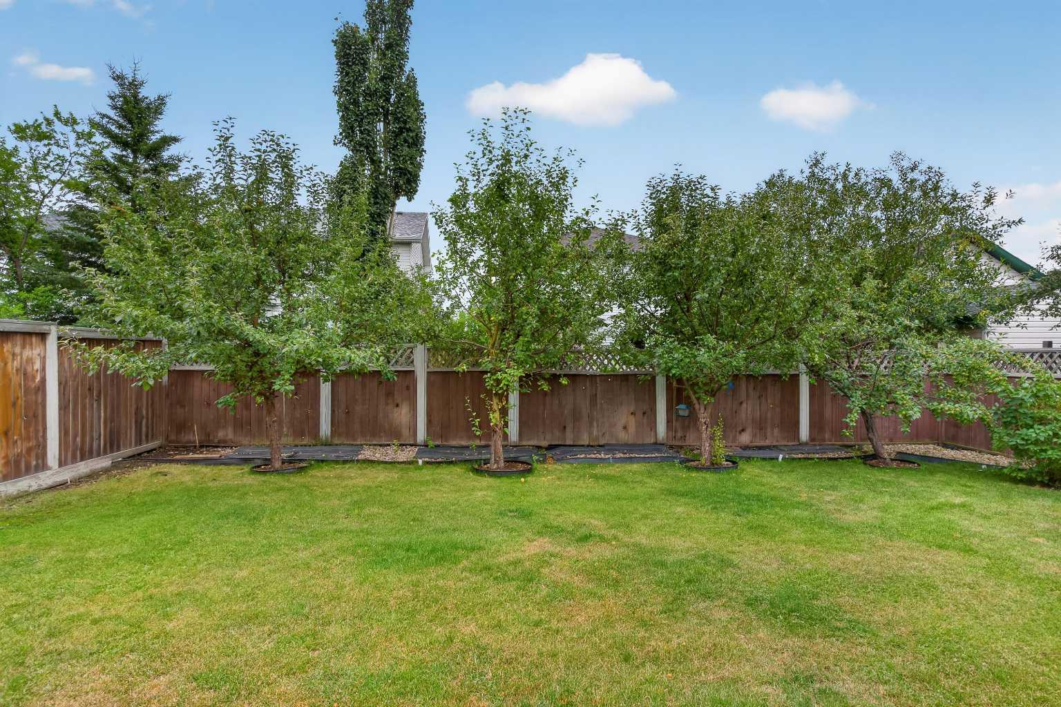 45 Arbour Crest Terrace NW