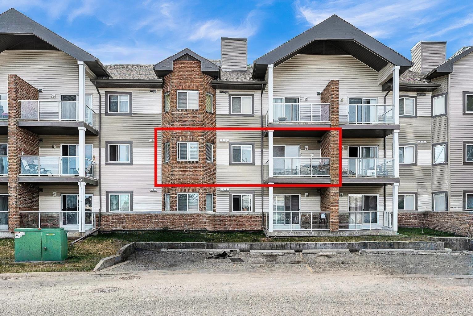 218, 92 Saddletree Court NE