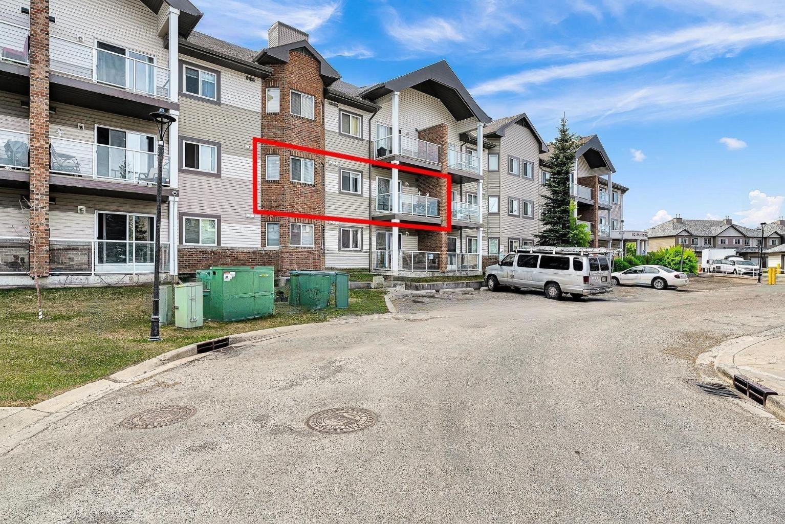 218, 92 Saddletree Court NE