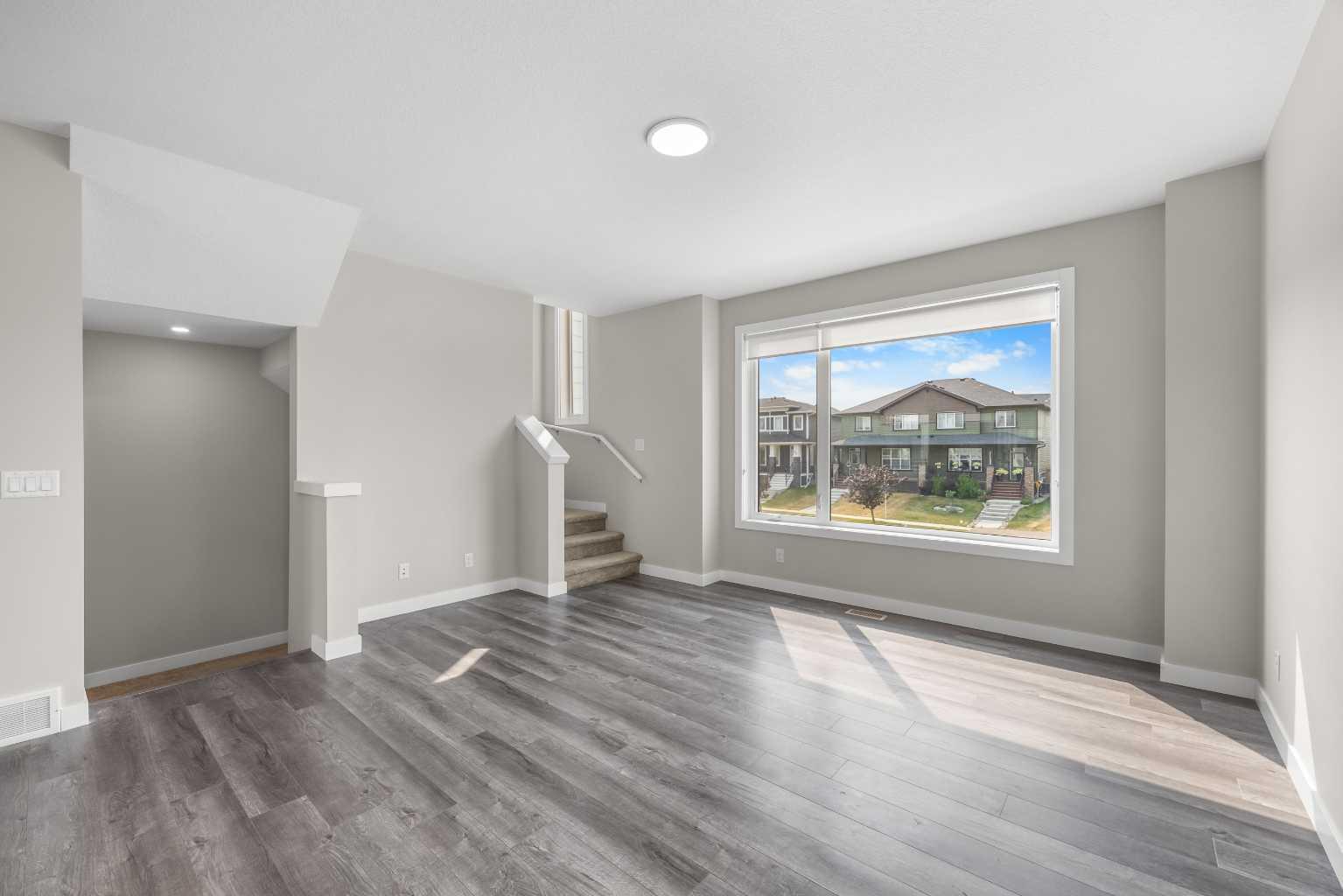 615 Evanston Link NW