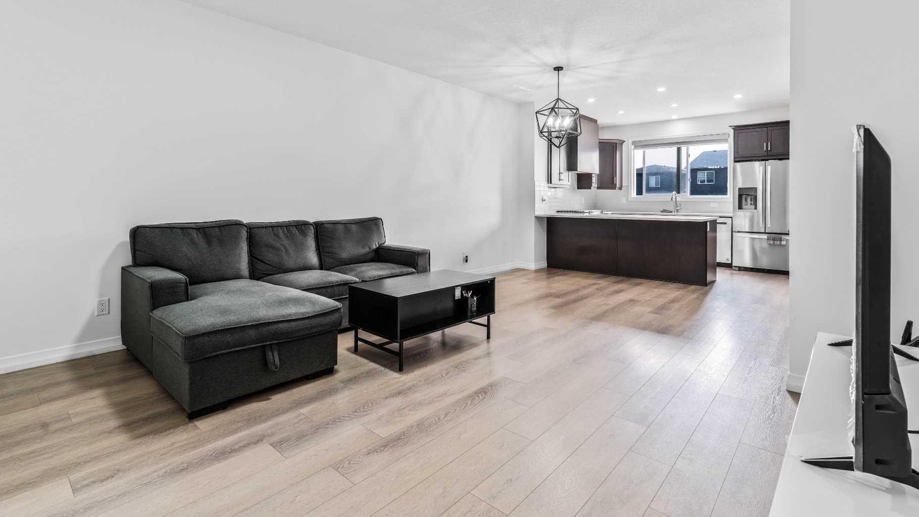 87 Corner Meadows Grove NE