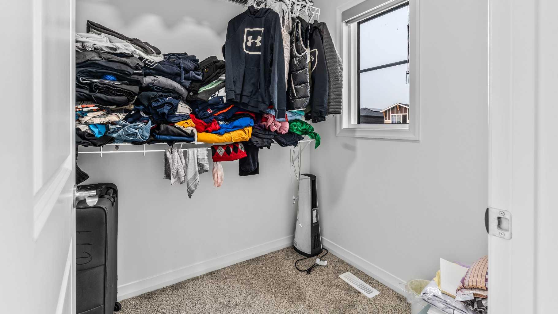 87 Corner Meadows Grove NE