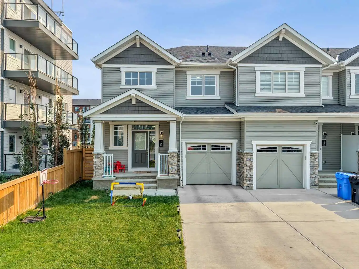 260 Carringham Way NW