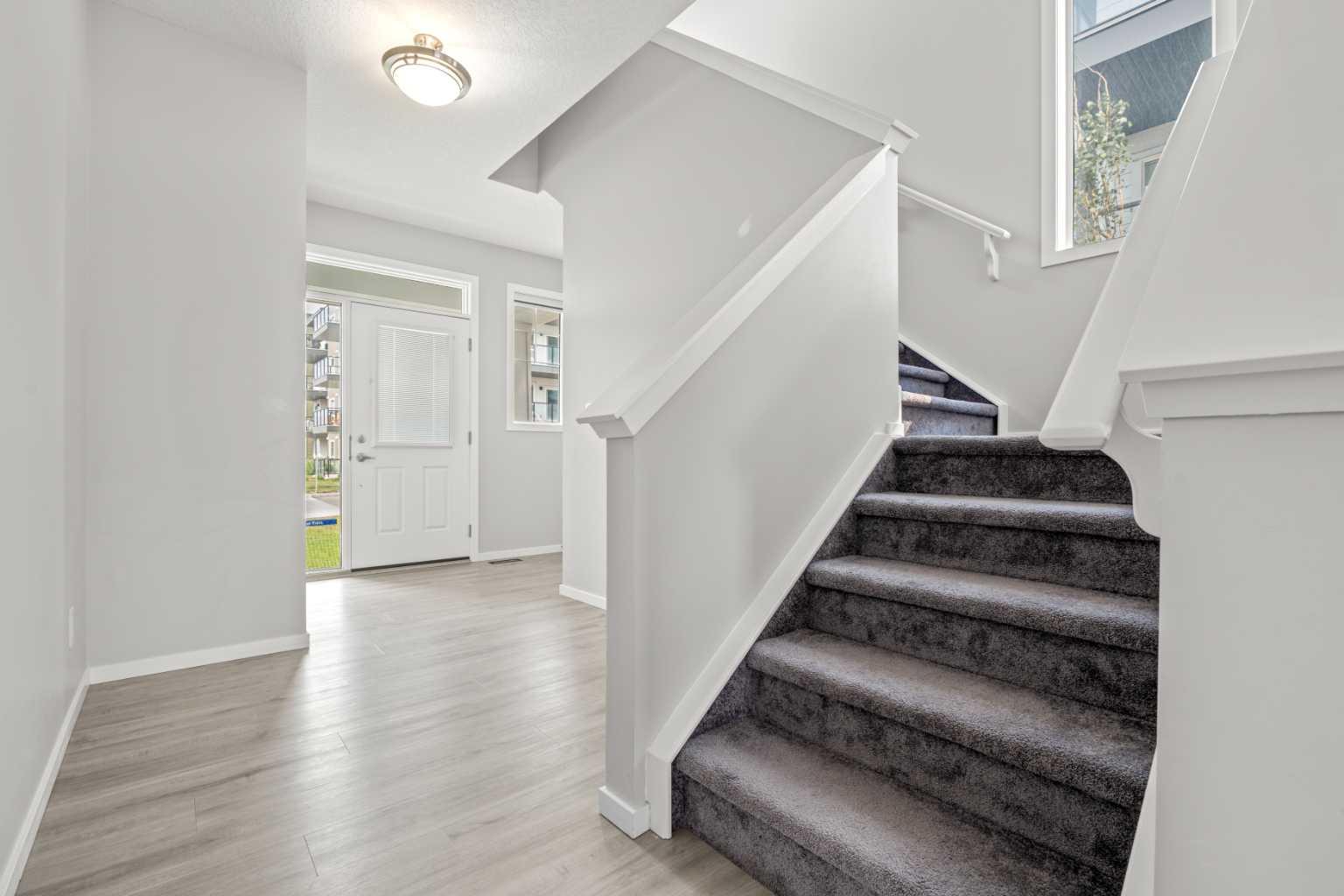 260 Carringham Way NW