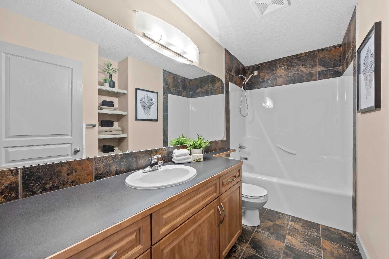 139 Tuscany Ridge Close NW