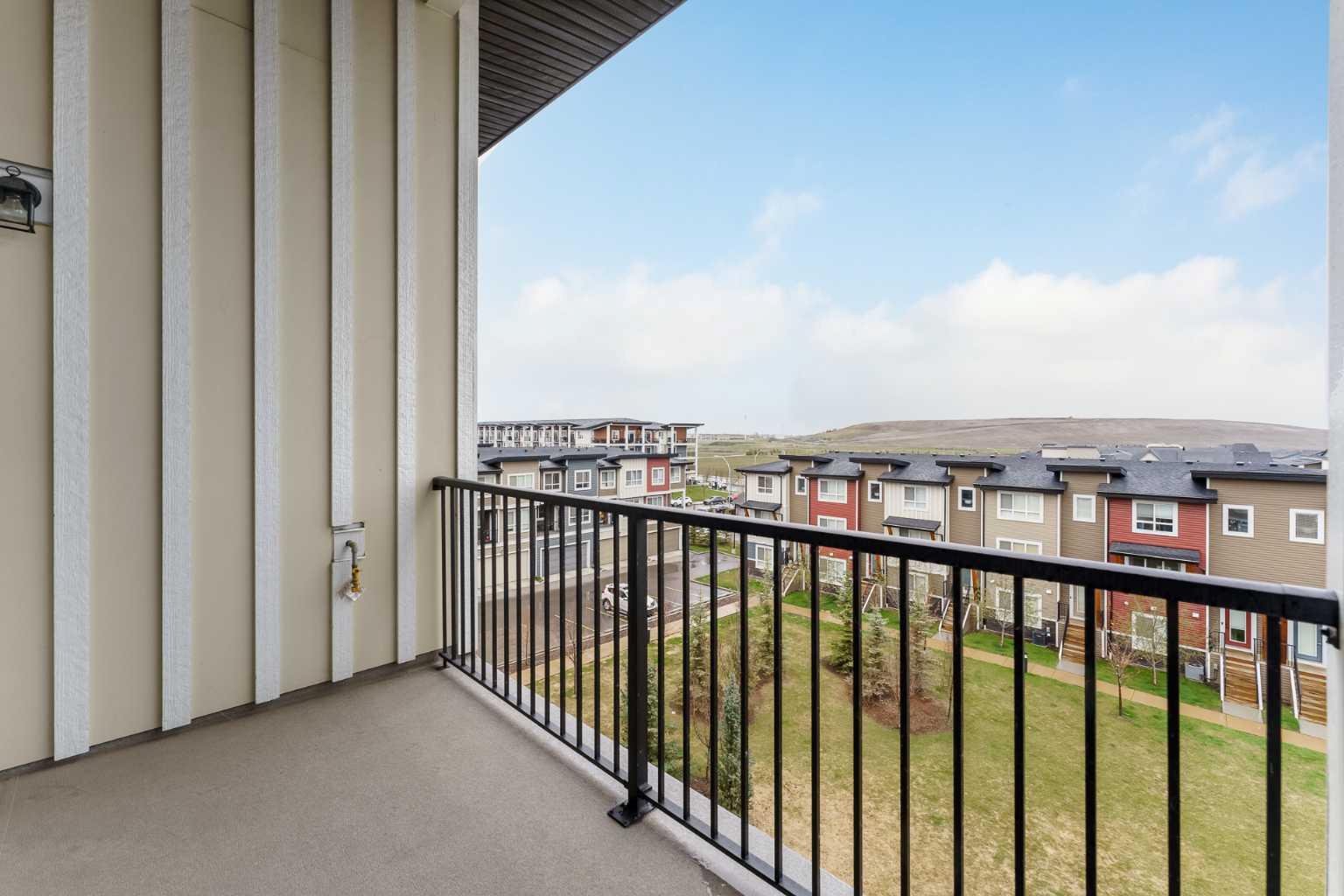 410, 35 Walgrove Walk SE