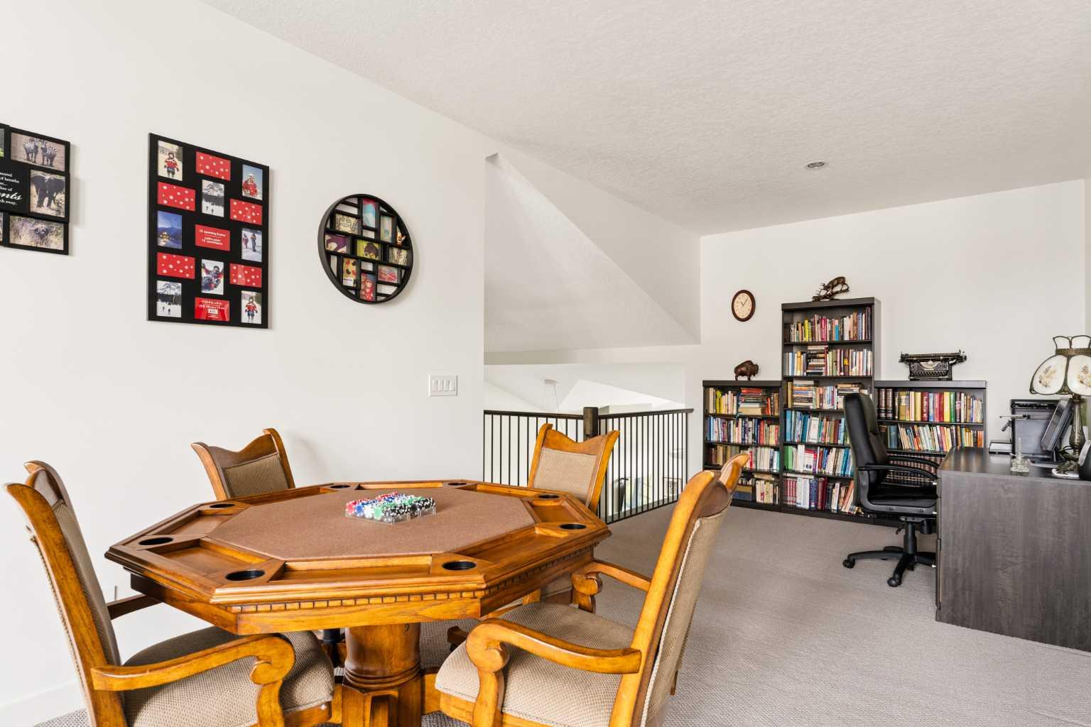 25 Quarry Common SE