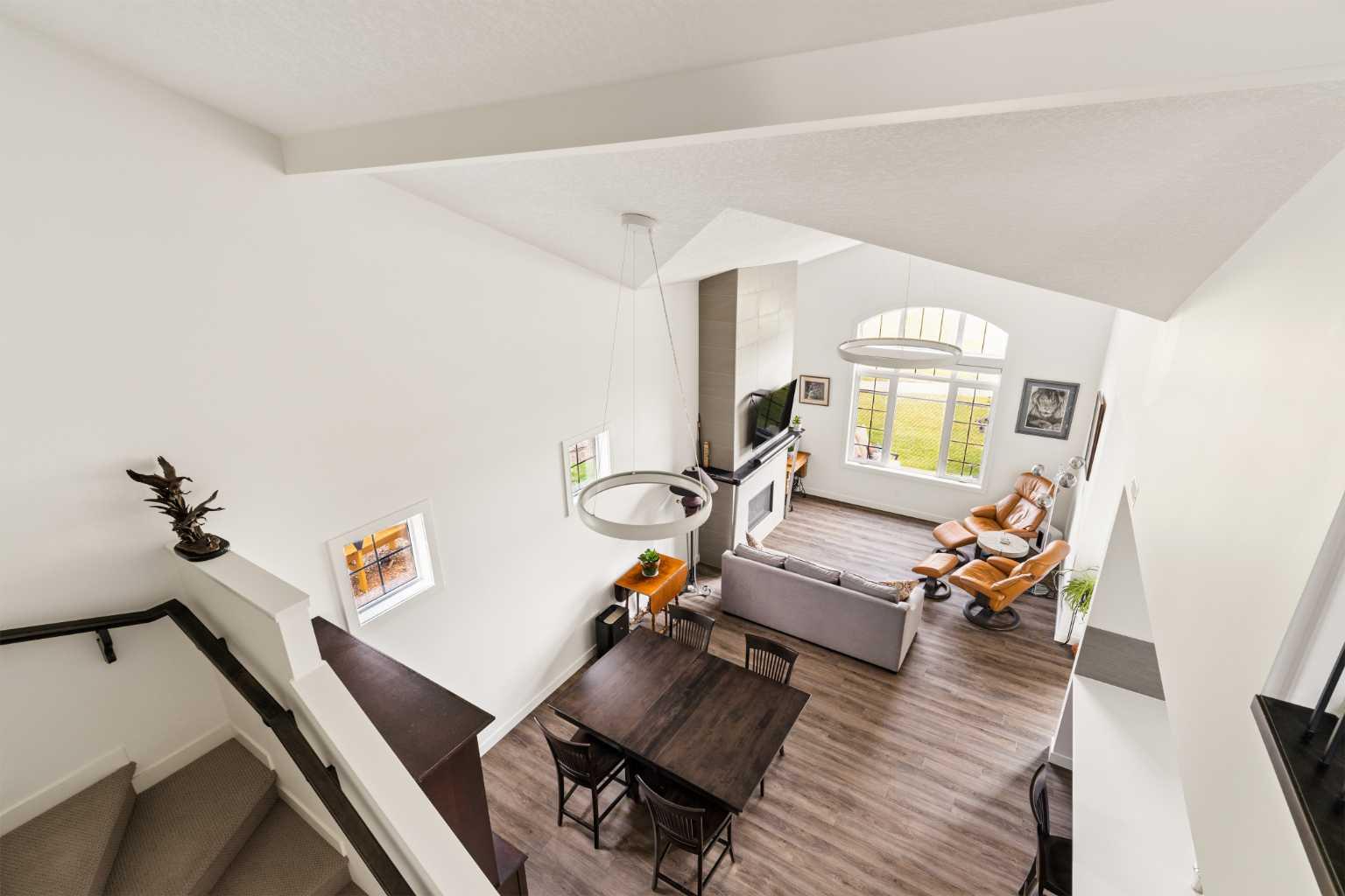 25 Quarry Common SE