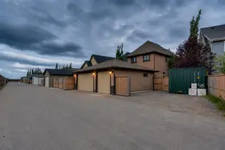 360 Marquis Heights SE