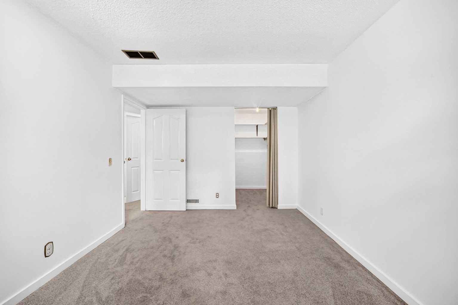 403, 11010 Bonaventure Drive SE