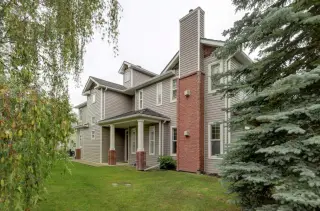102, 39 Hidden Creek Place NW