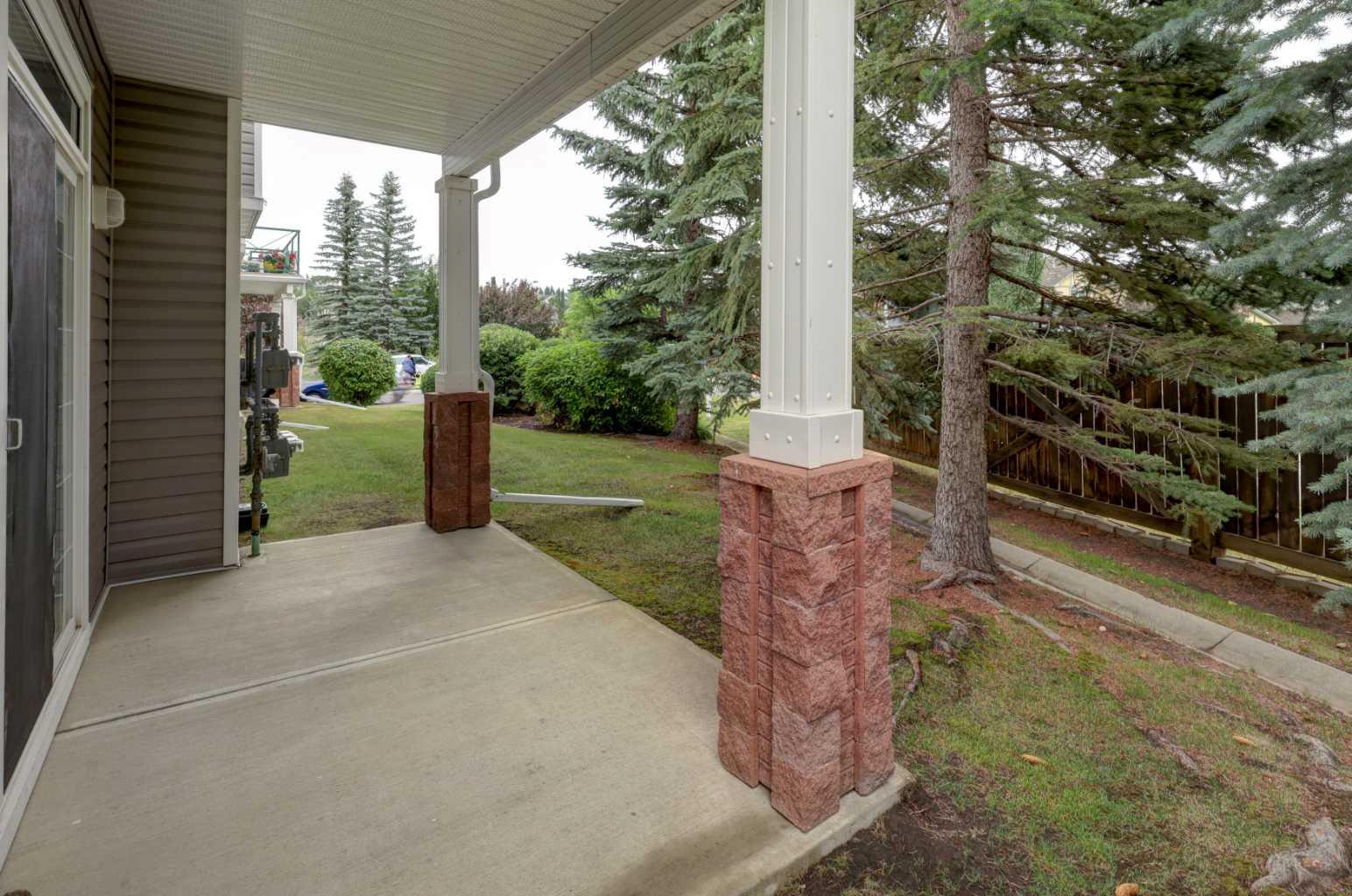 102, 39 Hidden Creek Place NW