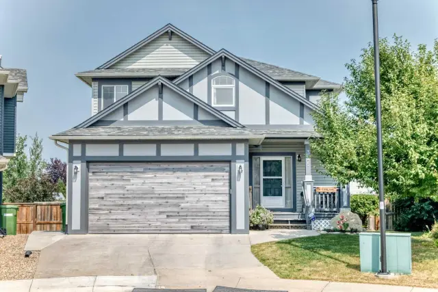 325 Luxstone Green SW