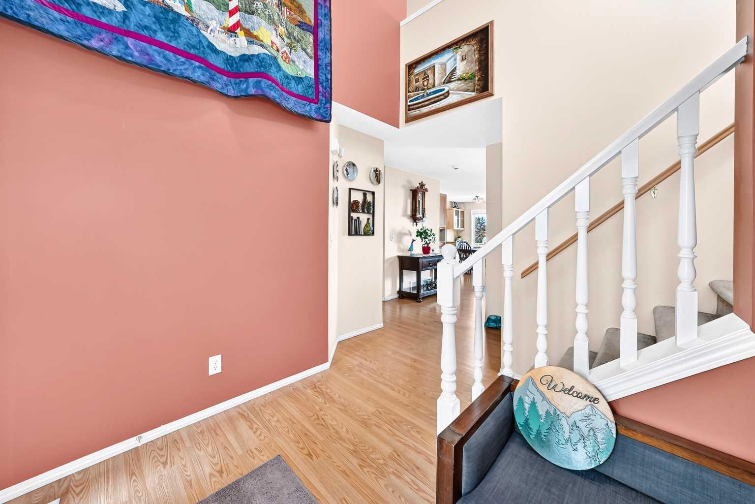 325 Luxstone Green SW