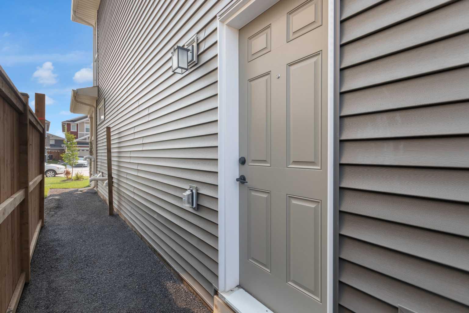 541 Baywater Manor SW