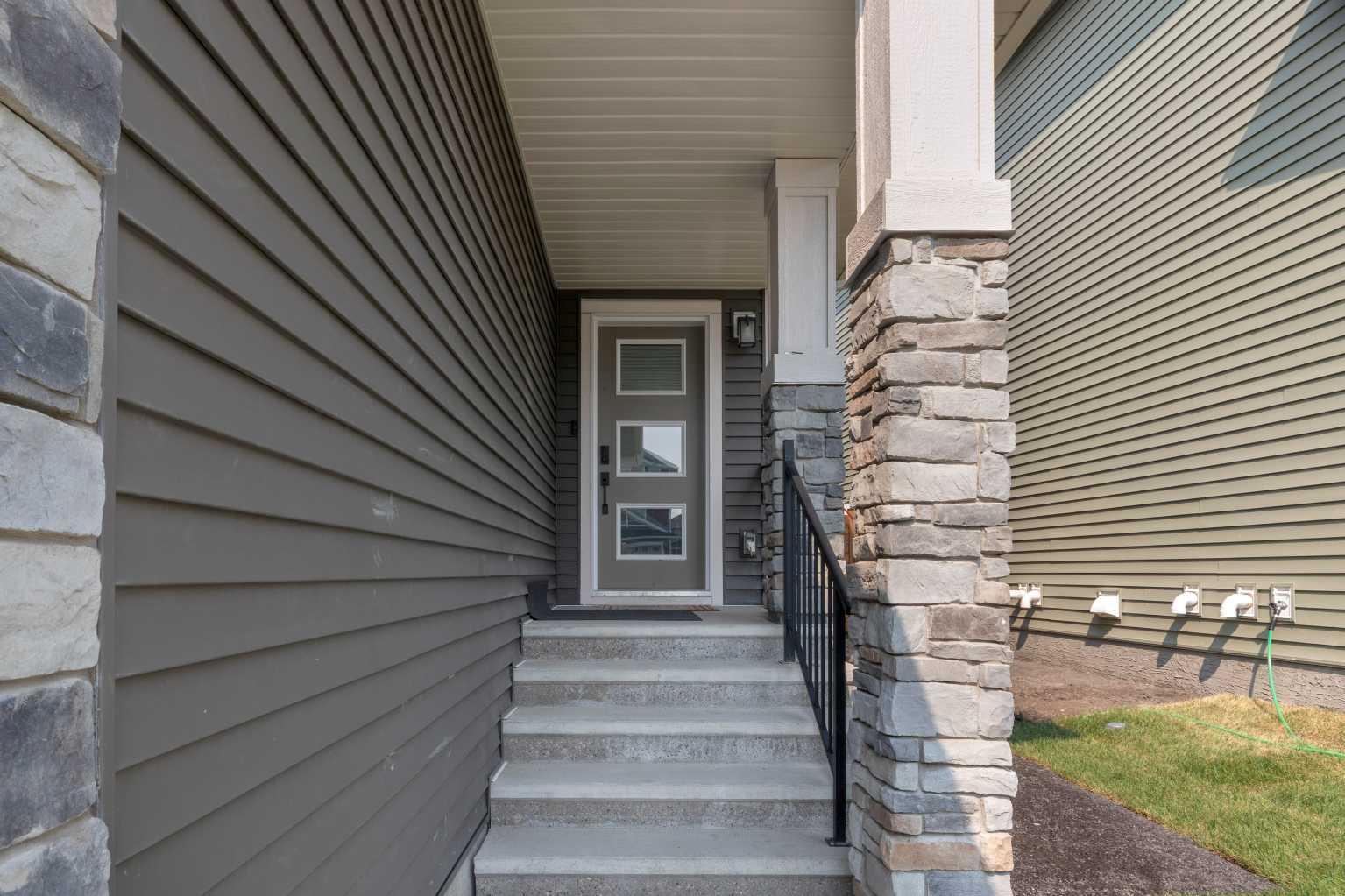 541 Baywater Manor SW