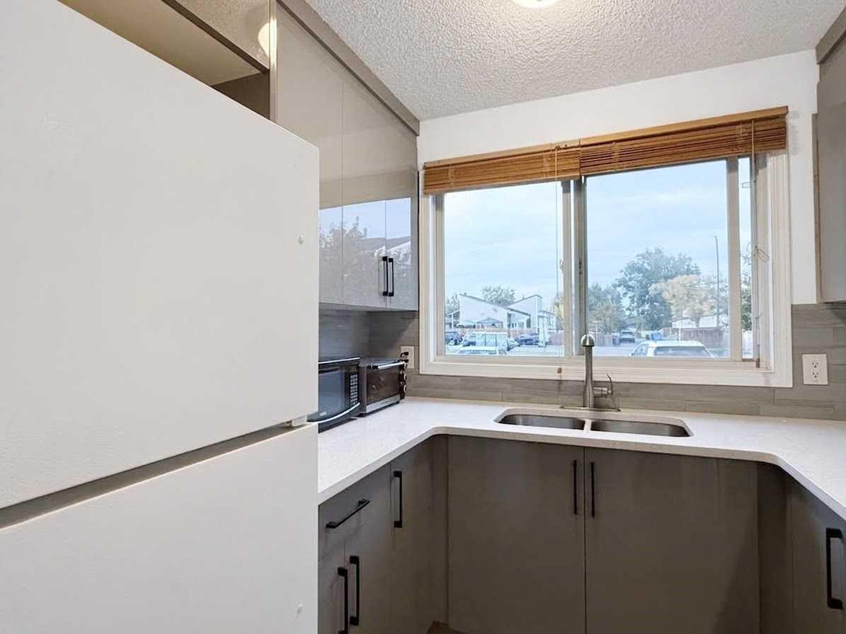 49, 5425 PENSACOLA Crescent SE