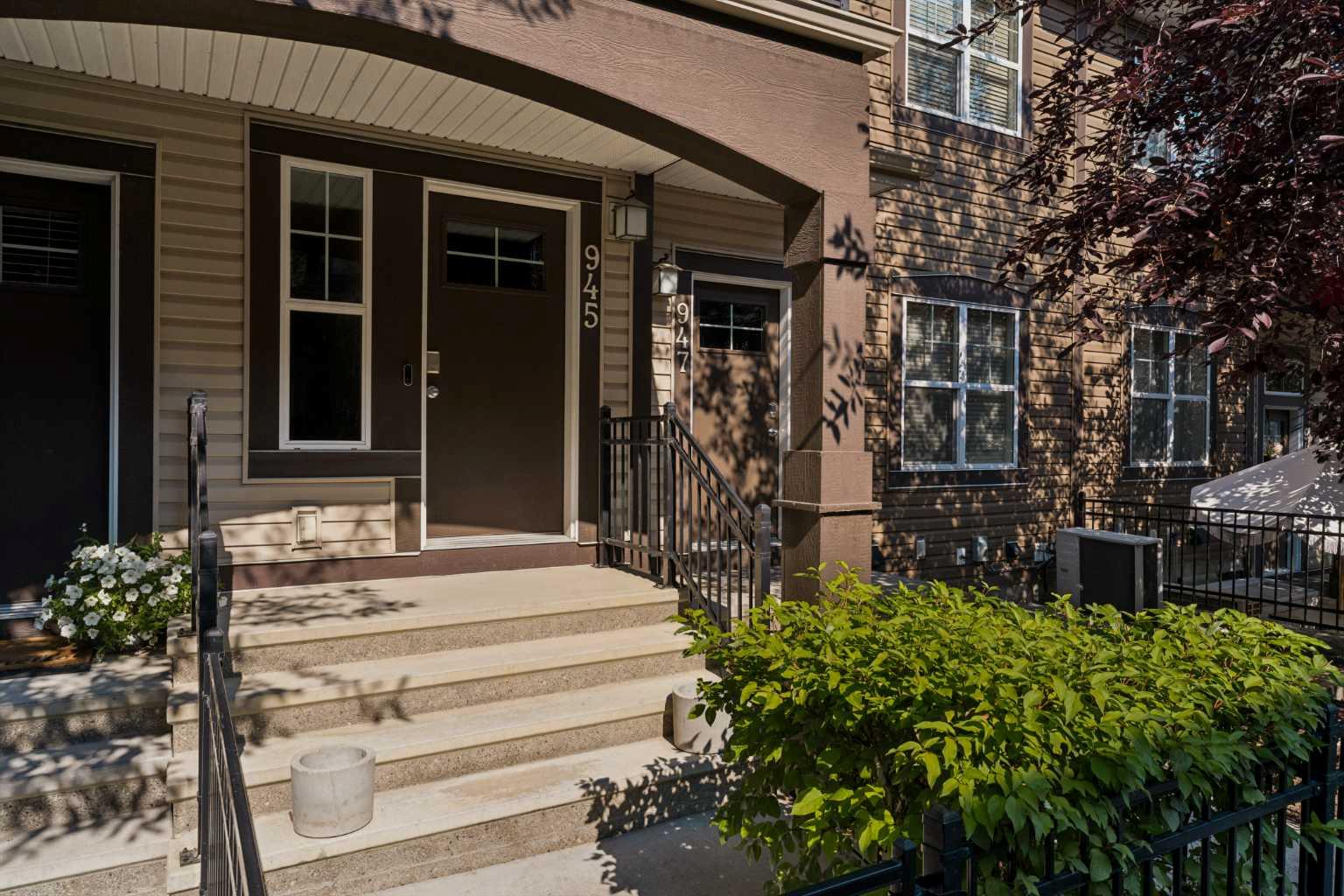 945 Mckenzie Towne Manor SE