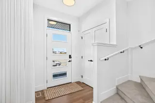425 Clydesdale Avenue 