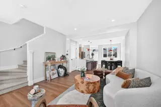 425 Clydesdale Avenue 