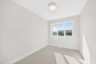 425 Clydesdale Avenue 