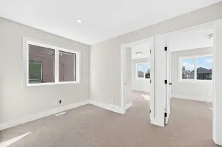 425 Clydesdale Avenue 