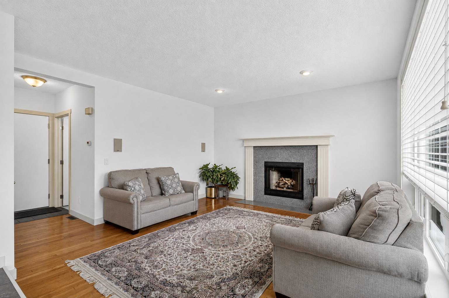 2888 Signal Hill Drive SW