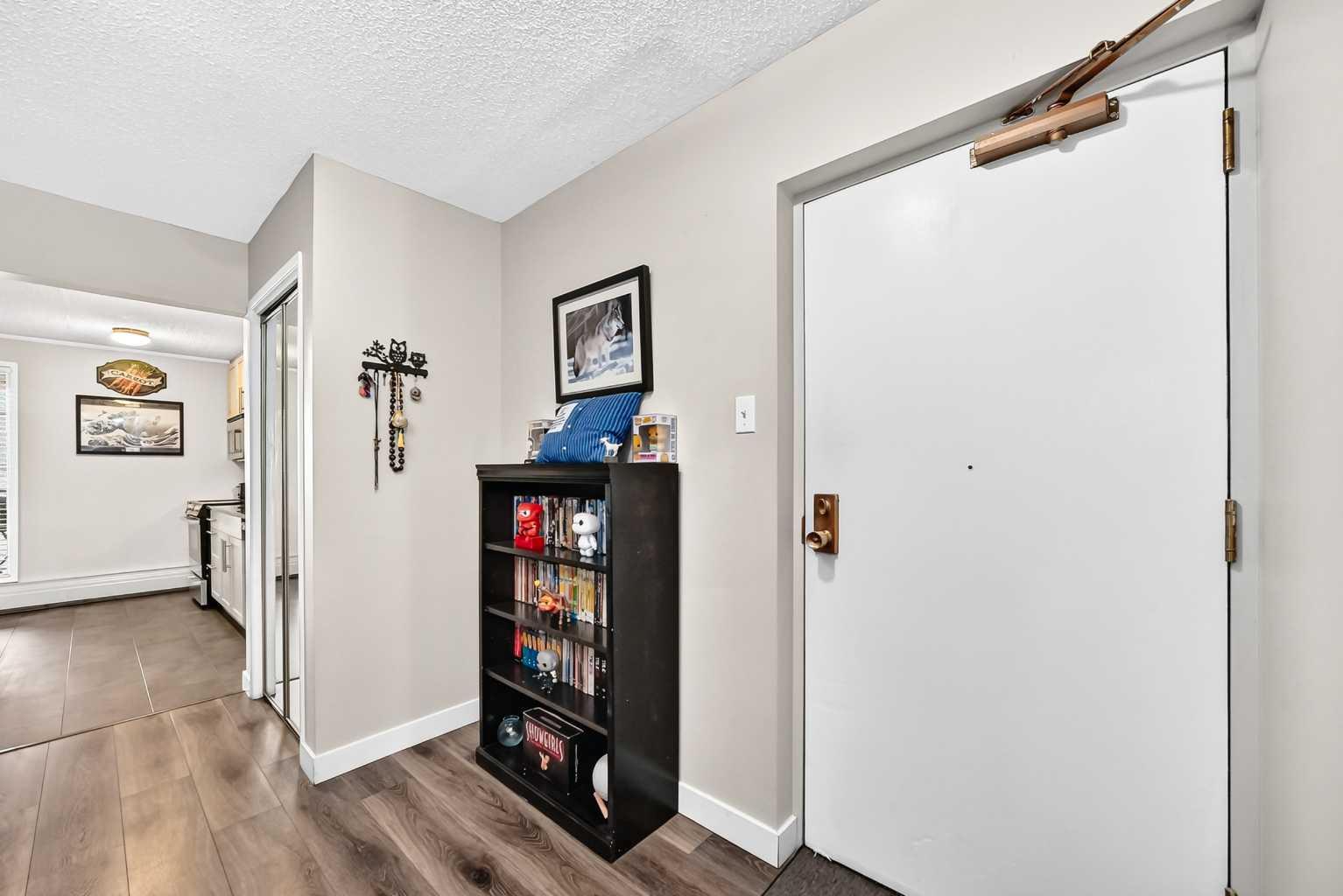 101, 300 Meredith Road NE