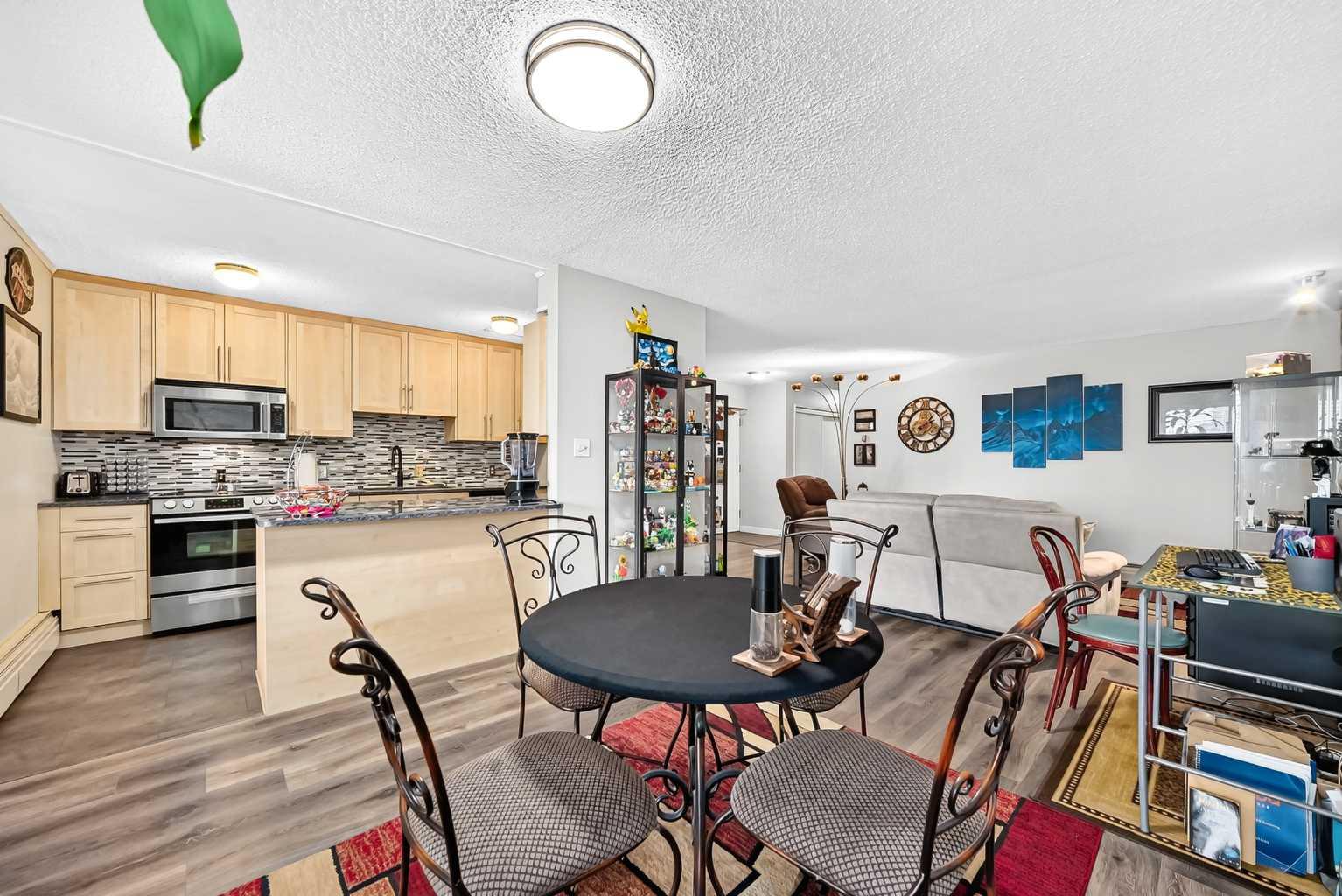 101, 300 Meredith Road NE