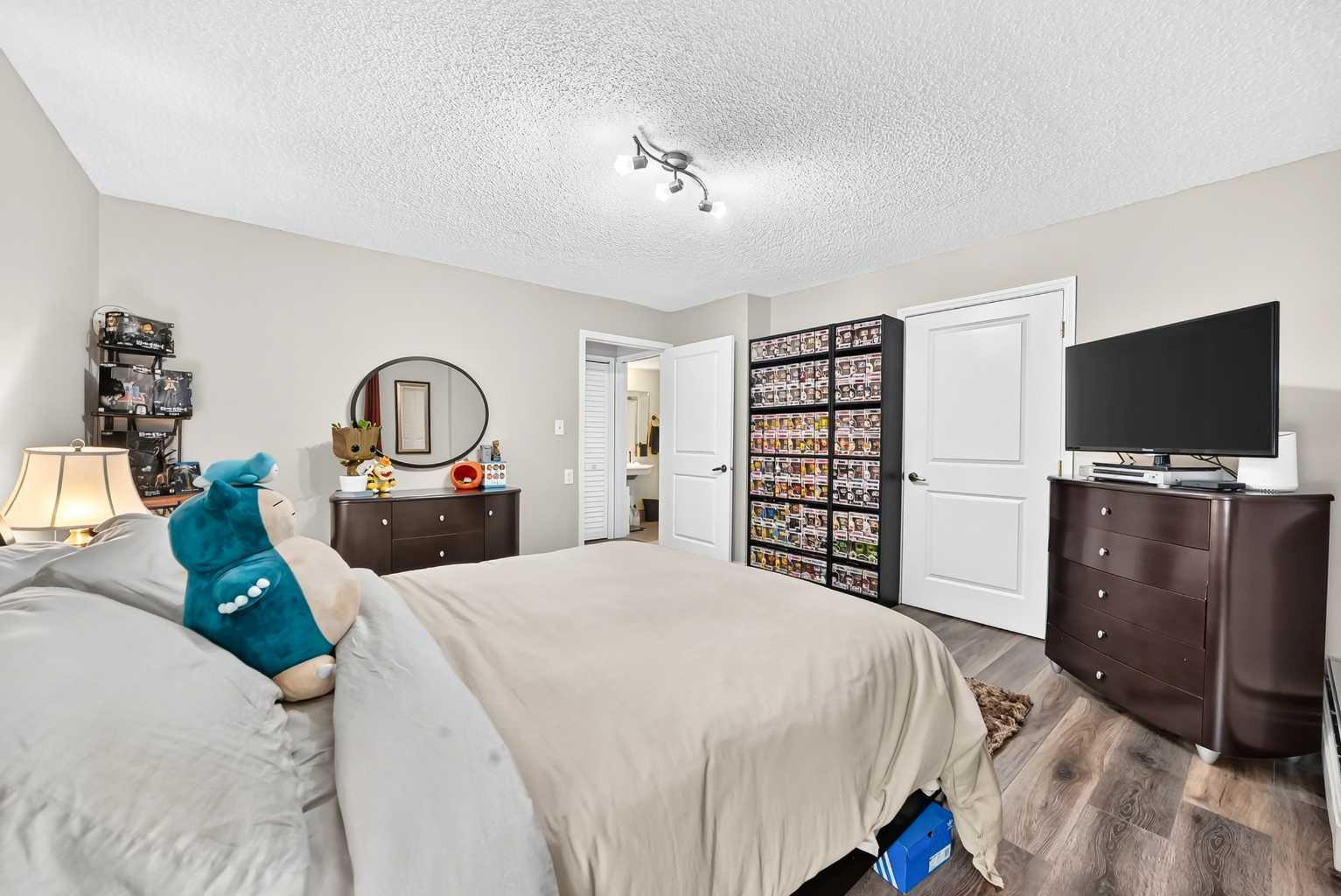 101, 300 Meredith Road NE