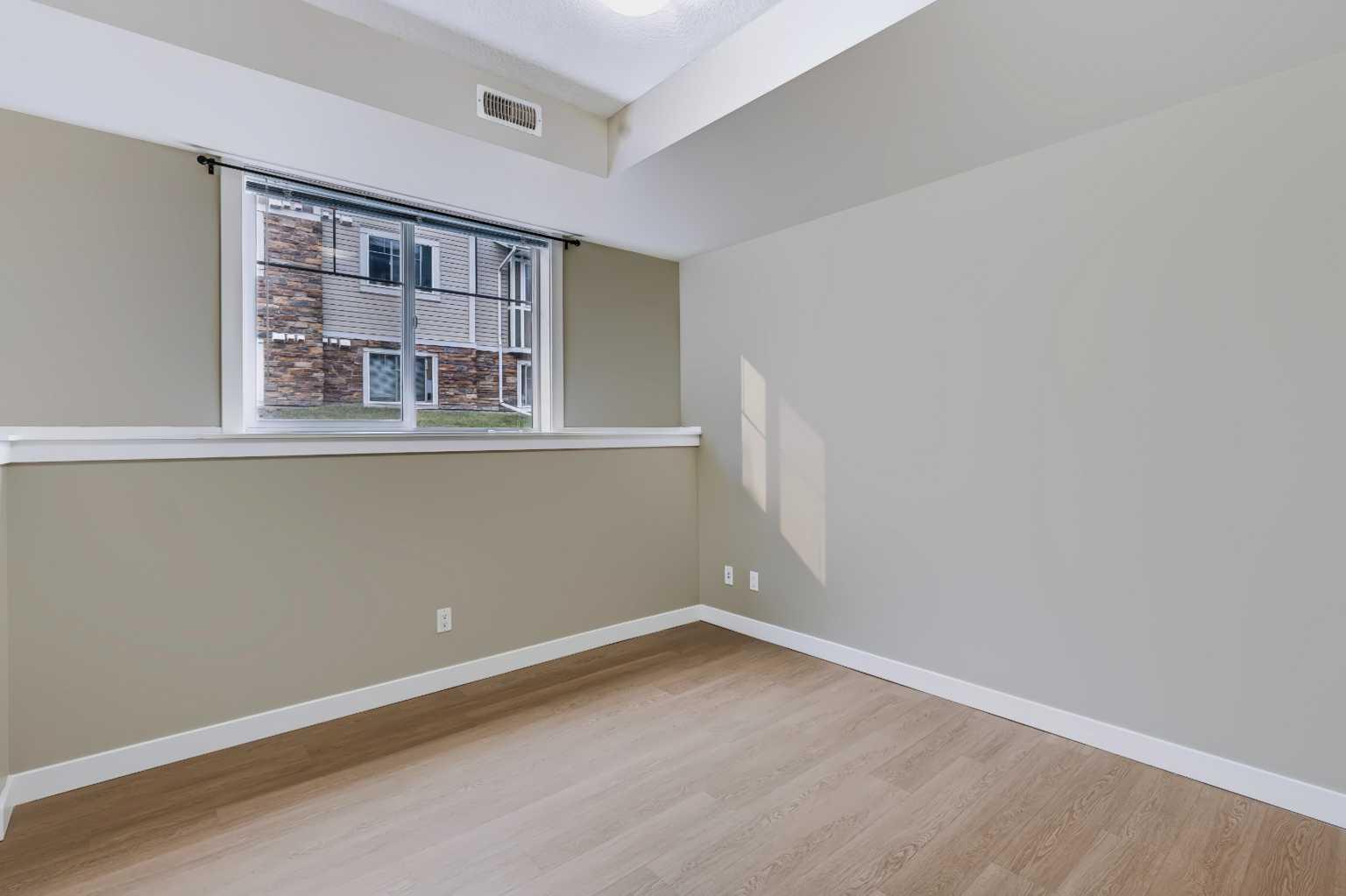 210, 300 Marina Drive 