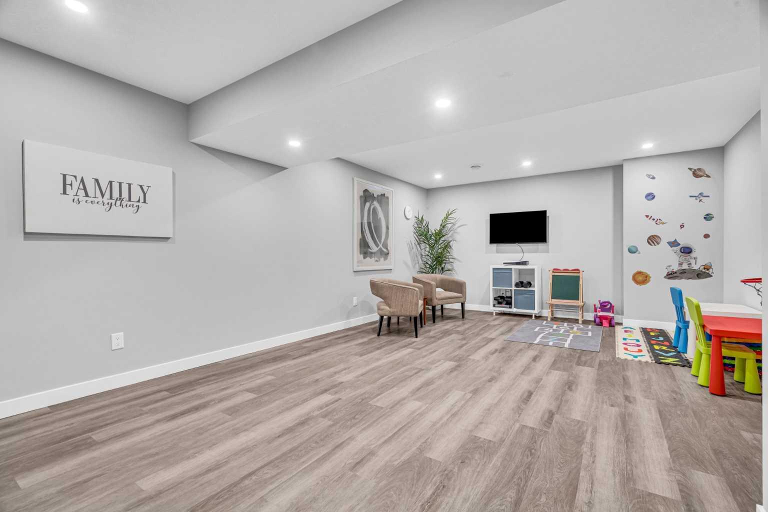 49 Creekside Avenue SW