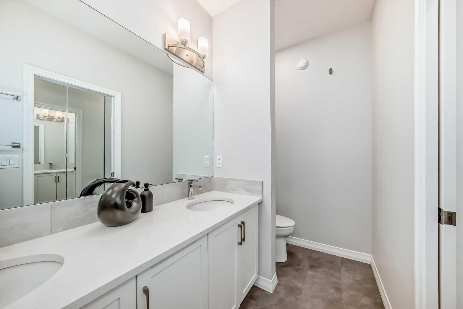 1941 Mahogany Boulevard SE