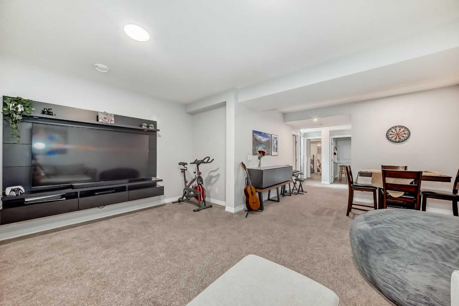 1941 Mahogany Boulevard SE
