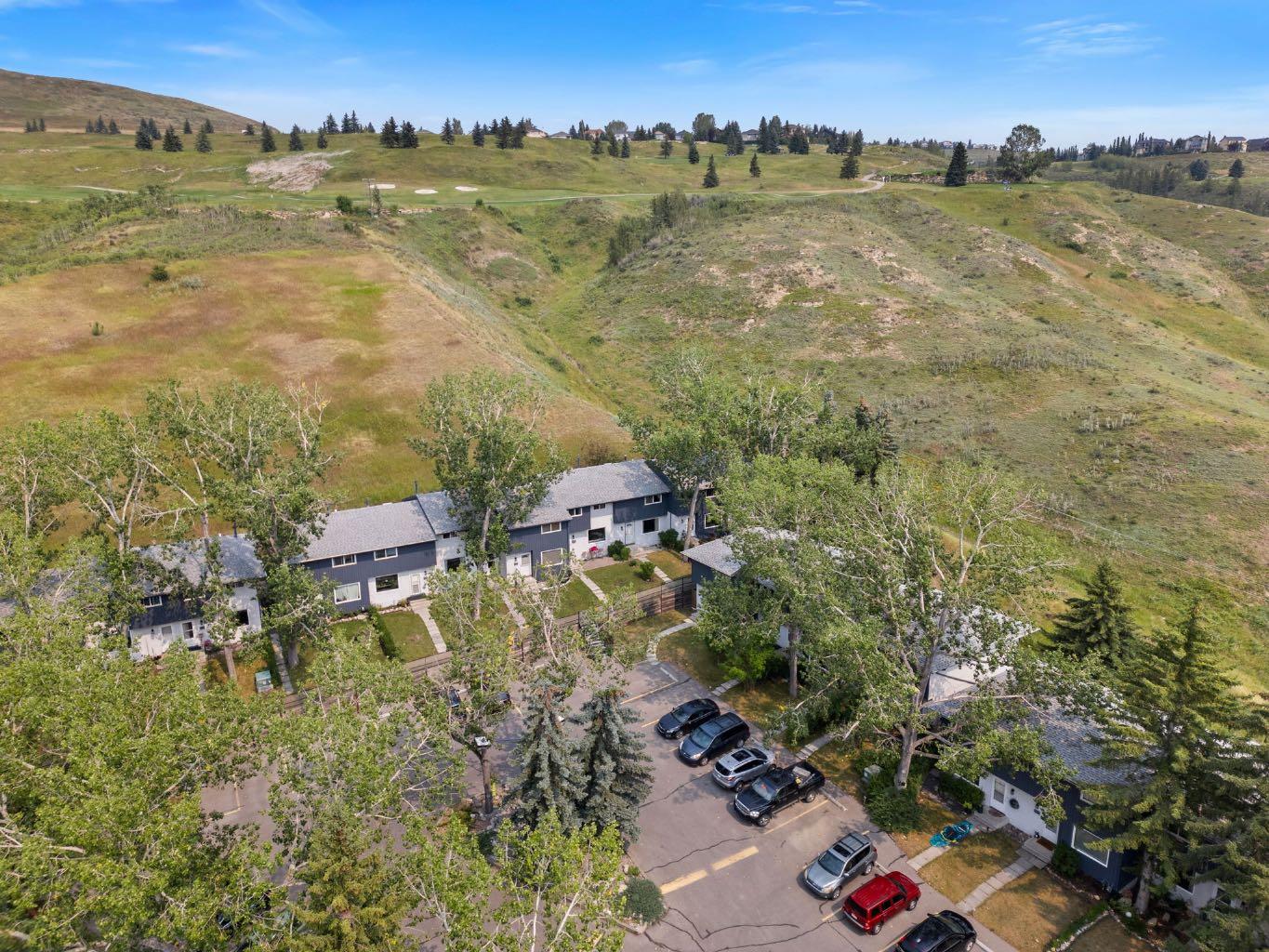 24, 800 Bowcroft Place 