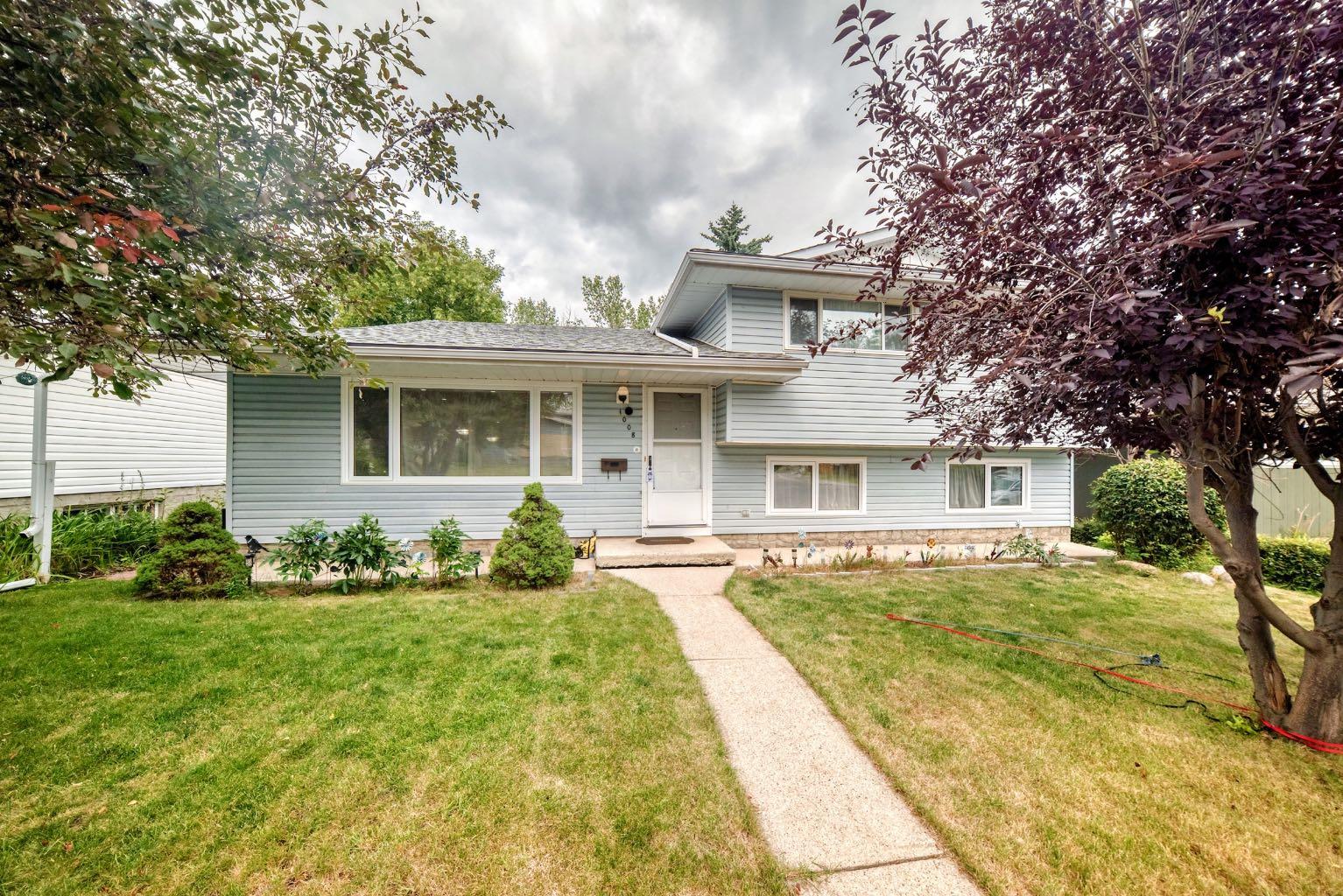 1008 Cantabrian Drive SW