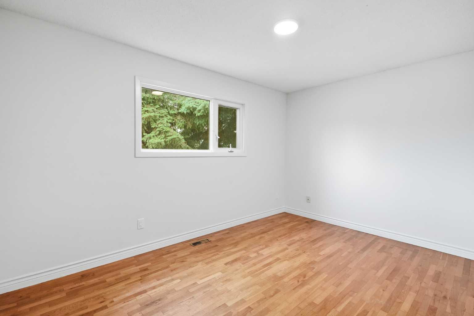 1211 Maitland Drive NE