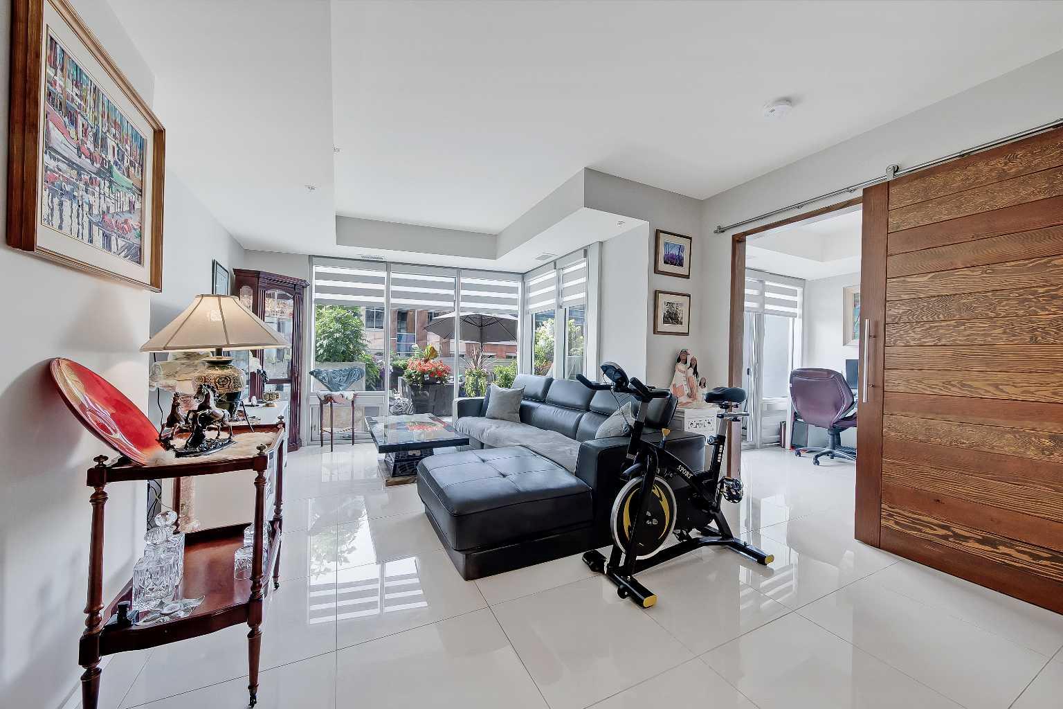 307, 1020 9 Avenue SE